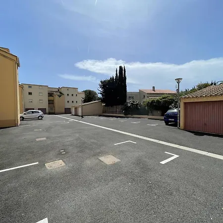 Apartment Avec Parking, Animaux Admis - 4 Pers. - Fr-1-106-111
